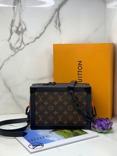 (Category: ) located in . Submitted by authenticandluxury_bags (Listing ID 1153848723, Image 1). Description: .