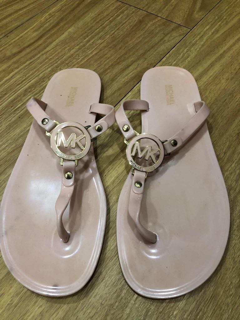 Michael Kors Jelly Sandals, Women's Fashion, Footwear, Flats & Sandals on  Carousell