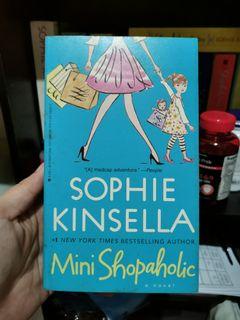 Mini Shopaholic by Sophie Kinsella