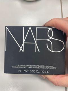【NARS】裸光蜜粉餅 crystal(小白餅)