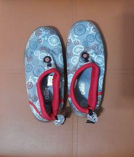 Ollie aqua shoes for kids