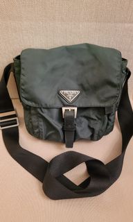 （分類：）位於 。 由 ML411 提交（商品編號 1153756469，圖片 1）。簡介： 。