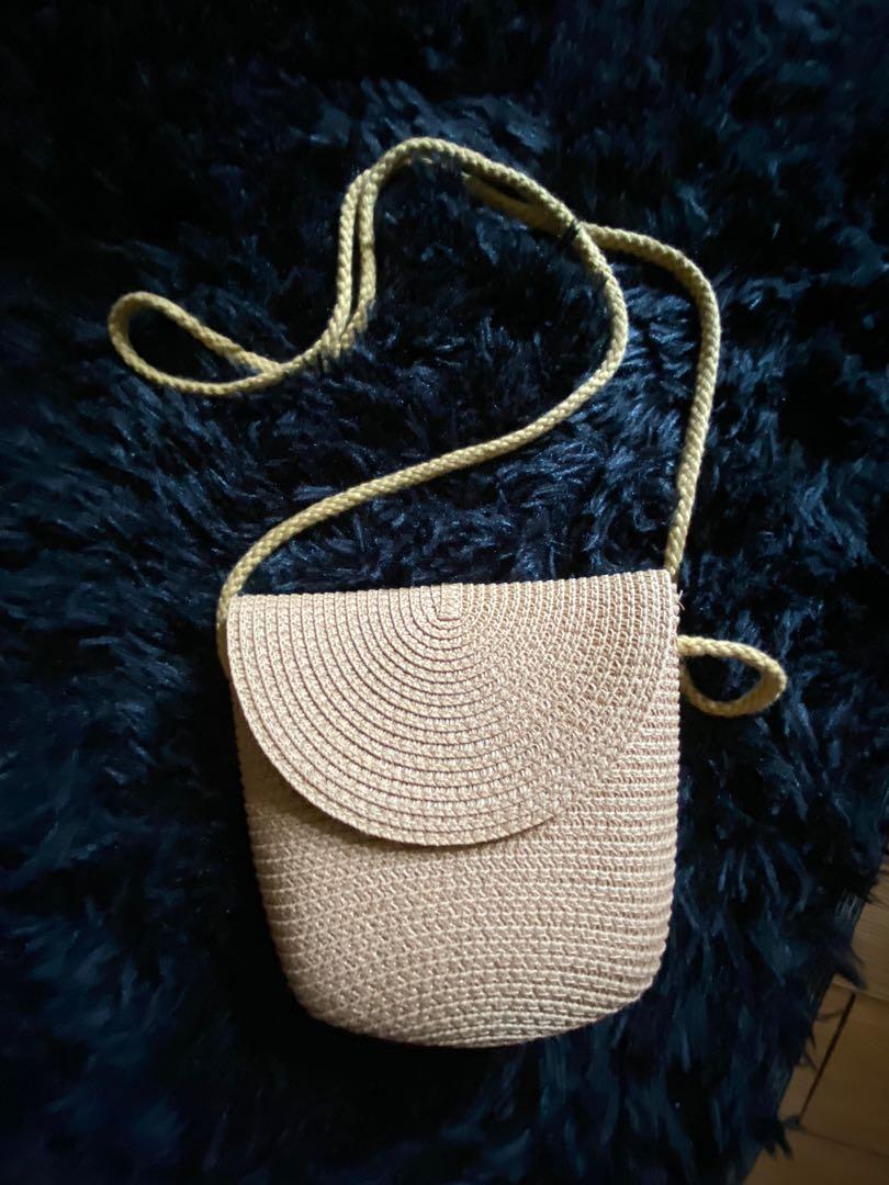 Abaca sling bag on sale