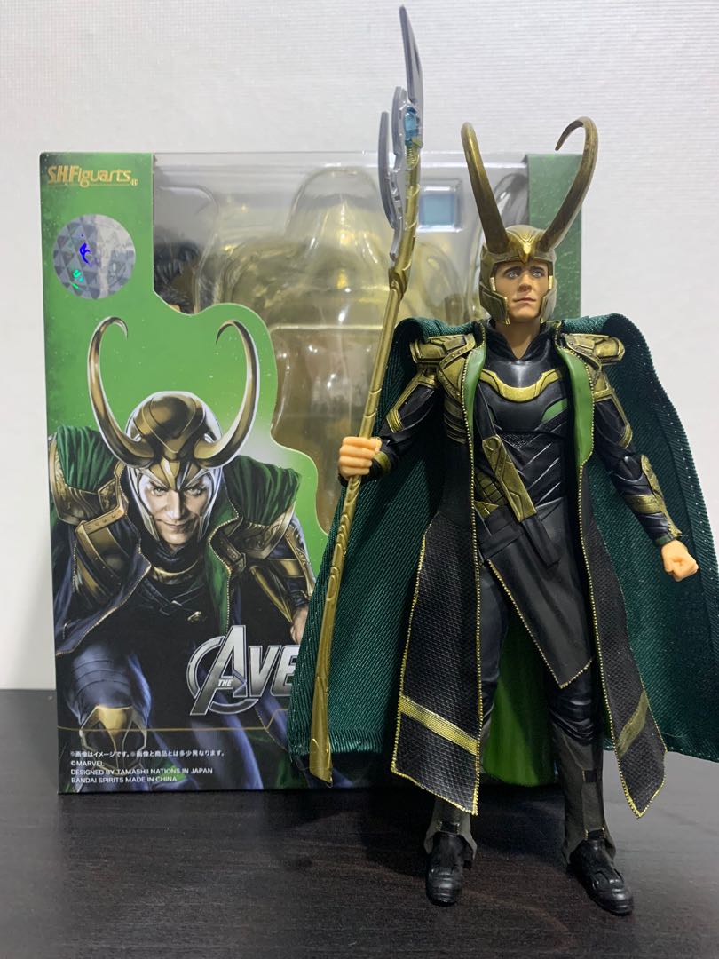 SHF S.H.Figuarts Loki Mafex Mezco