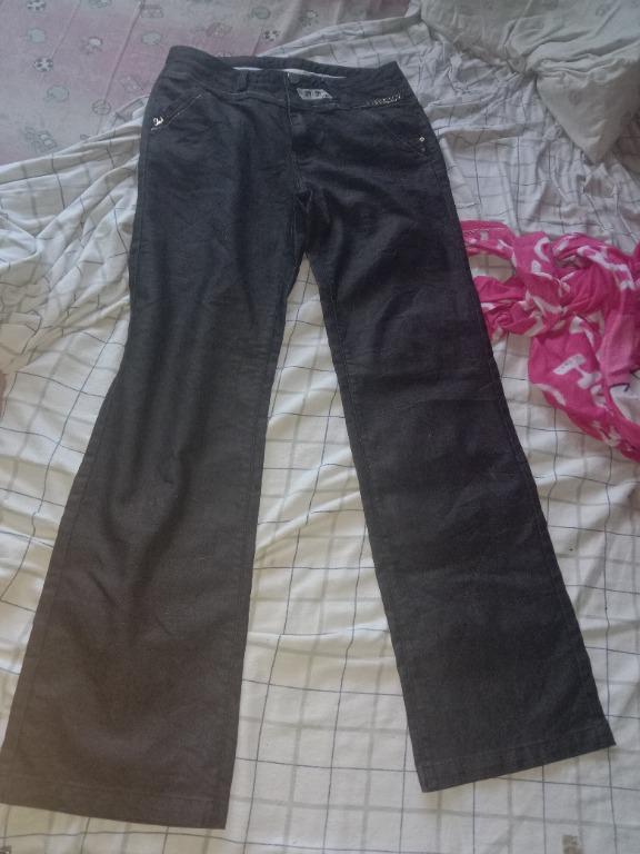 Take all 18 pants 4500 pesos pants 250 pesos each pants, Women's Fashion, Bottoms, Jeans on