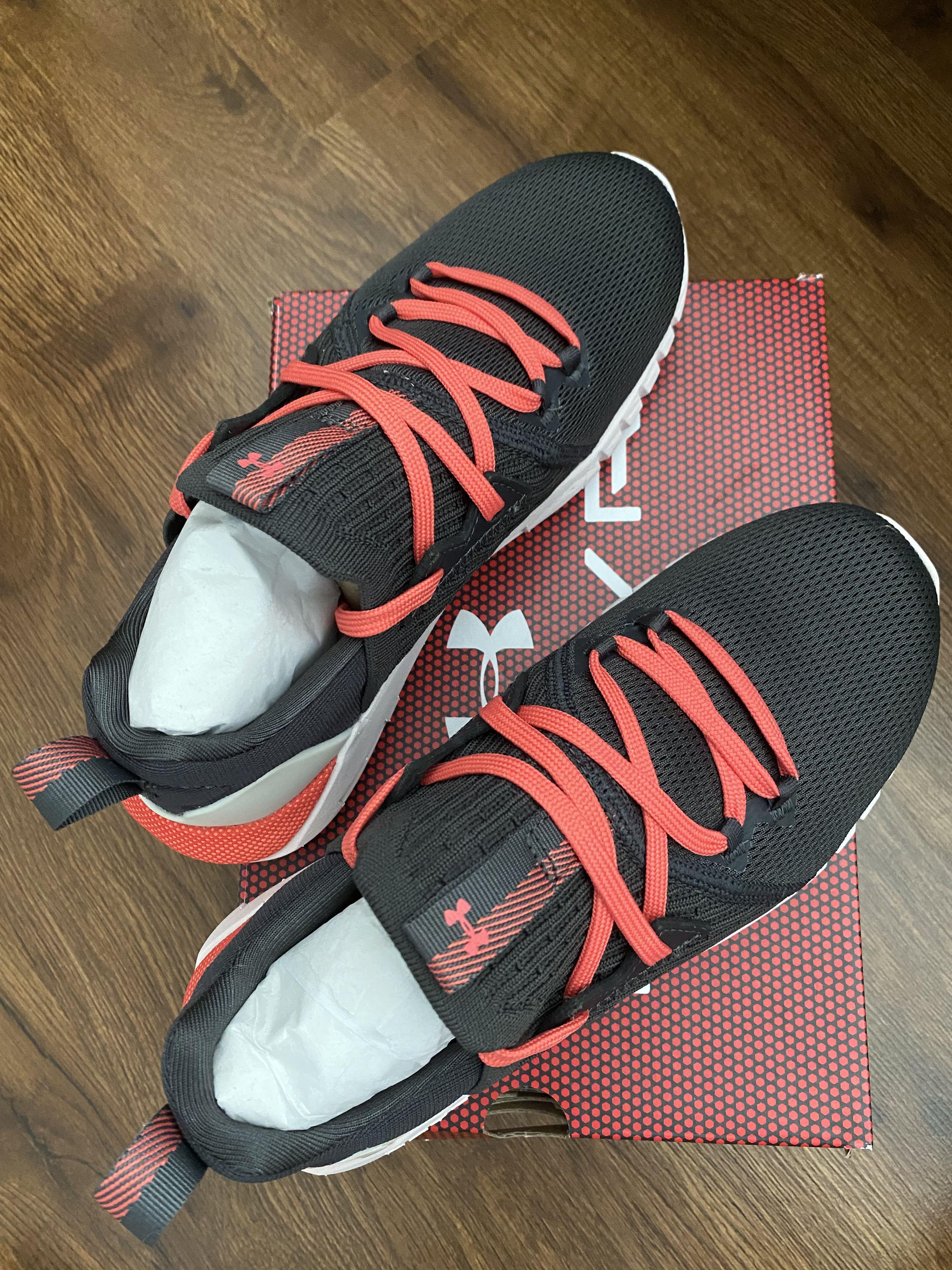 UNDER ARMOUR HOVR SLK EVO GLITZ SIZE 6 Women s Fashion Footwear