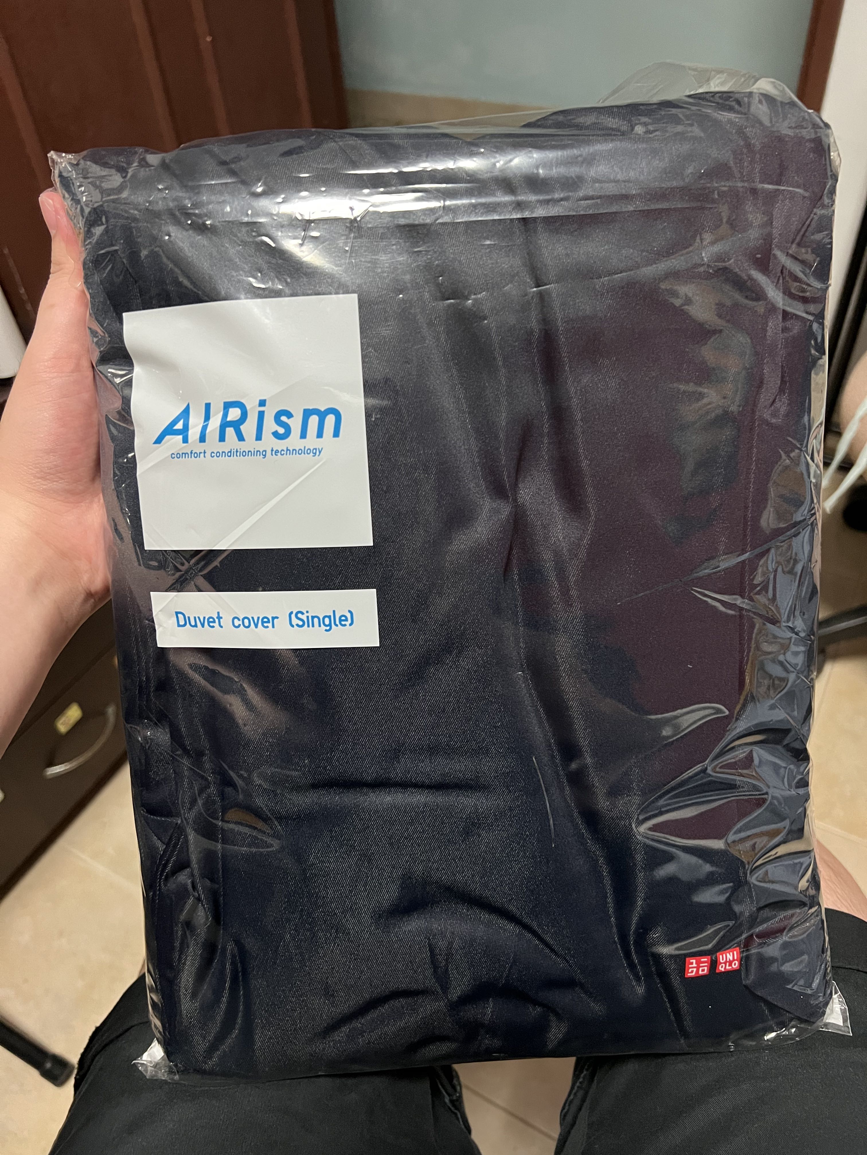 Uniqlo AIRism Duvet Cover, Furniture & Home Living, Bedding & Towels on