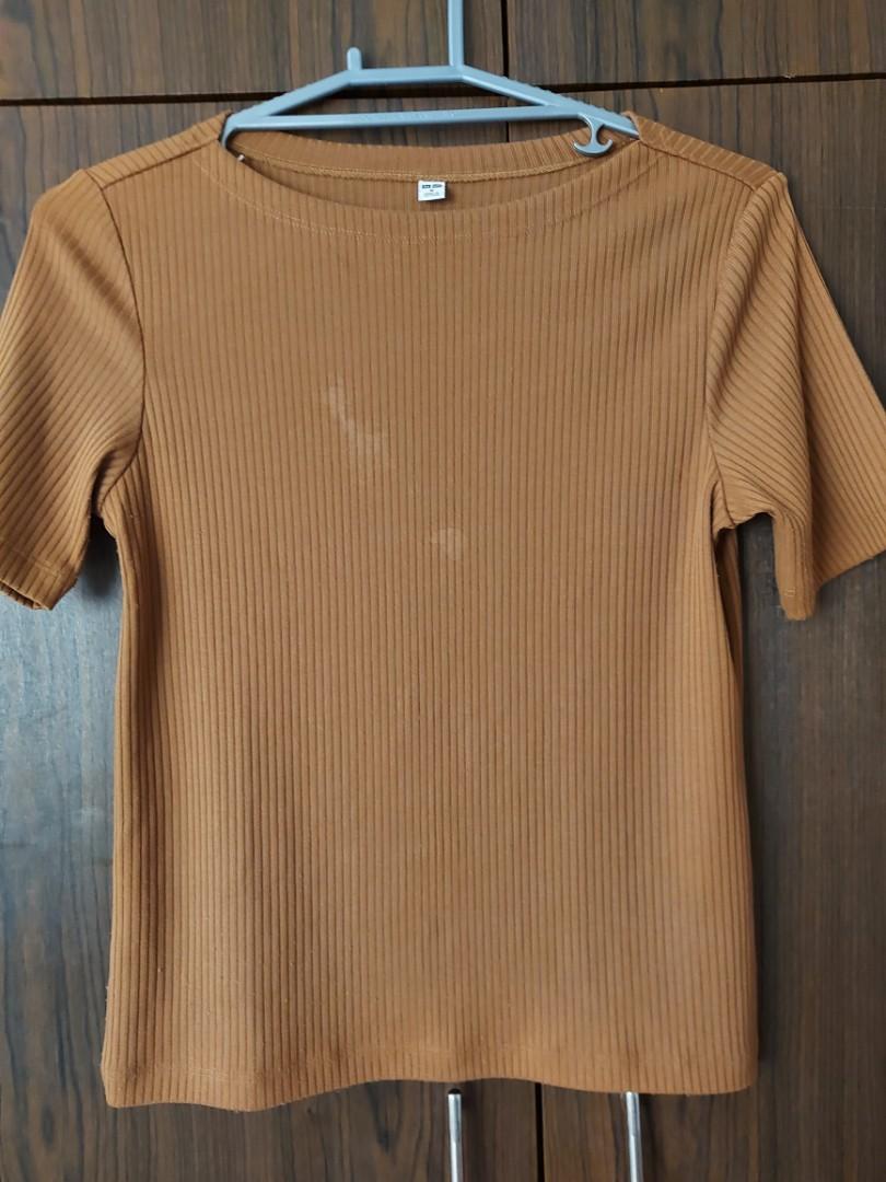 Uniqlo Ribbed Crew neck half sleeve, Women's Fashion, Tops, Blouses on  Carousell