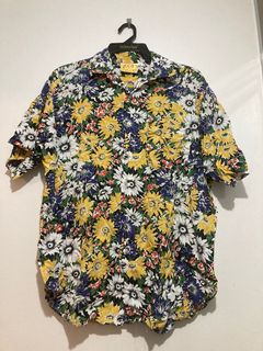 (Category: ) located in . Submitted by bbwardrobesale (Listing ID 1153852359, Image 1). Description: .