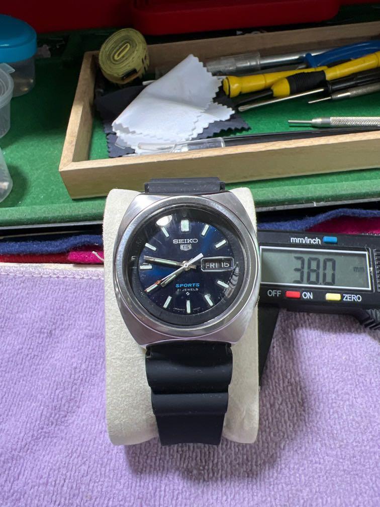 Vintage Seiko Automatic watch (38mm), Luxury, Watches on Carousell