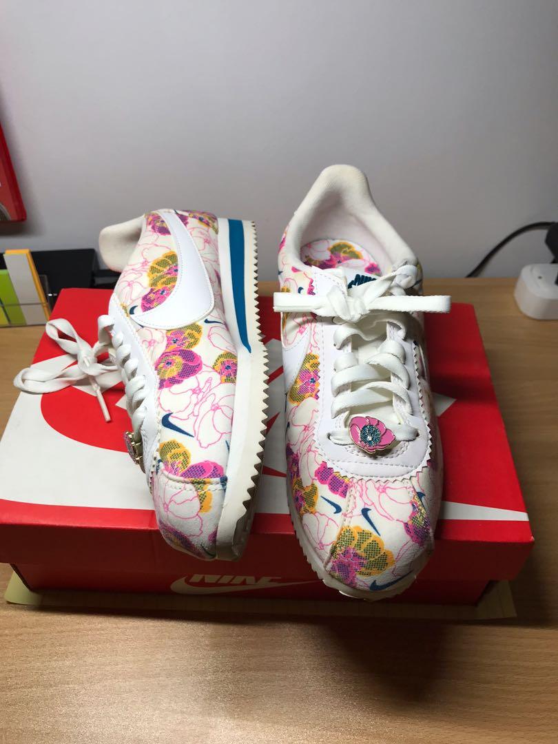 WMNS Classic Cortez LX kicks sneakers rubber shoes casual shoes Women s Fashion Footwear Sneakers on Carousell
