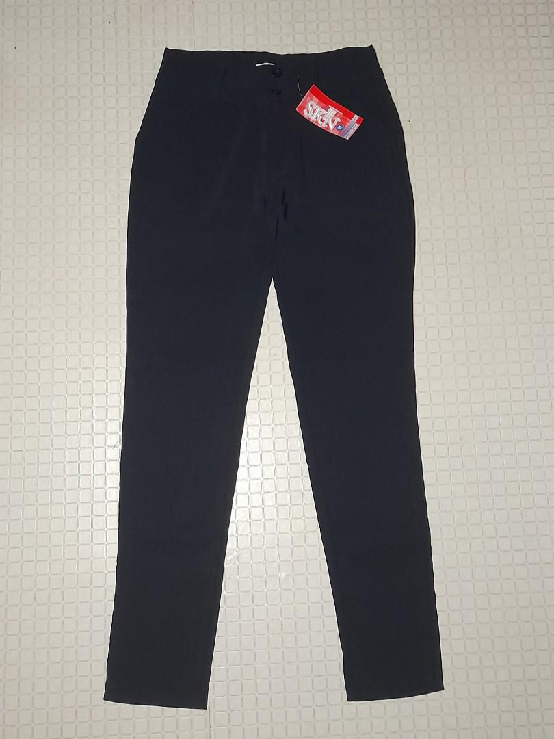 Women trousers (Category: Other Bottoms) located in San Pedro. Submitted by cadh_ (Listing ID 1153660286, Image 1). Description: Benefits Great Women trousers Php 350 Actual color: dark blue Size: 26" - M Length: 37" See pictures for more details. MOP: Gcash.