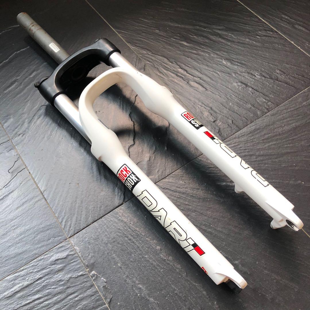 26" Rockshox Dart 2 fork (100mm travel , QR), Sports Equipment, Bicycles & Parts, & Accessories on Carousell