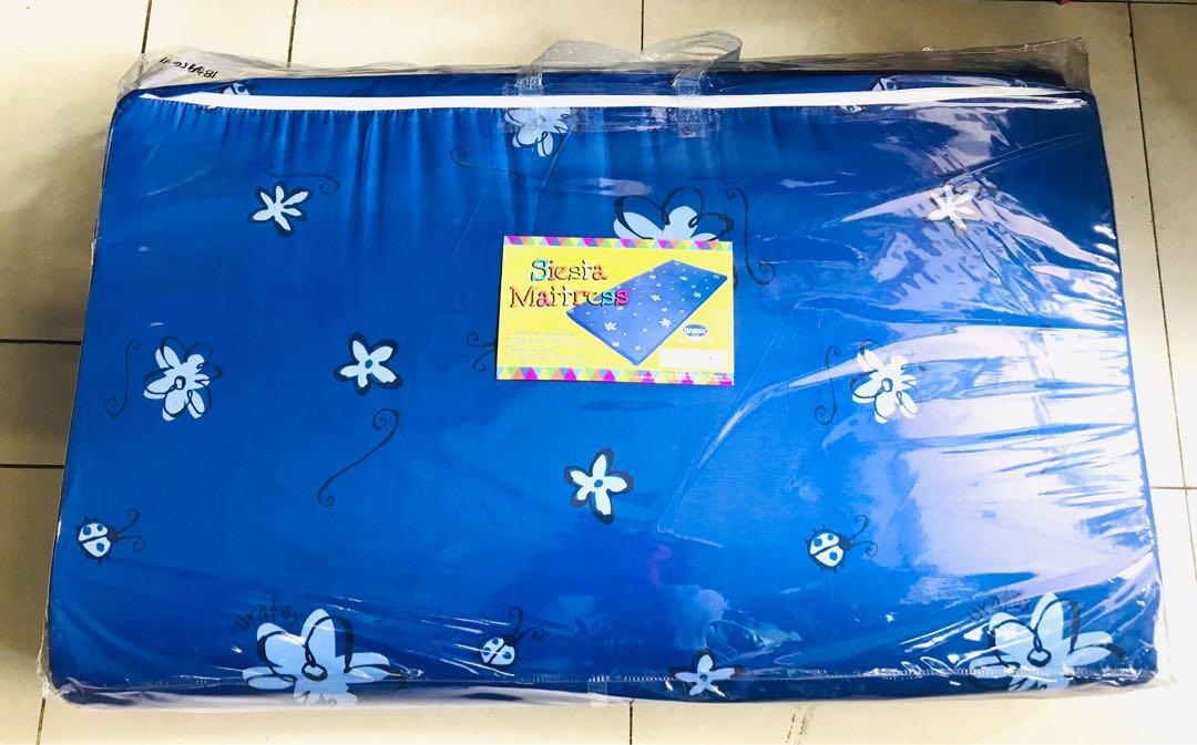30” Uratex Foldable Siesta Mattress Super Single (Color & Design Varies) (Category: Bed Frames & Mattresses) located in Manila. Submitted by rotalie (Listing ID 1153956470, Image 3). Description: 30” Uratex Foldable Siesta Mattress Super Single (Color & Design Varies) 2” x 30” x 75” Color and design varies 5 years warranty Ideal for sleepovers Uratex foam Easy to carry .