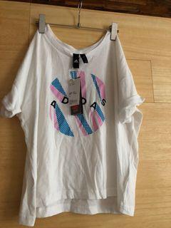 Adidas 愛迪達短寬版上衣