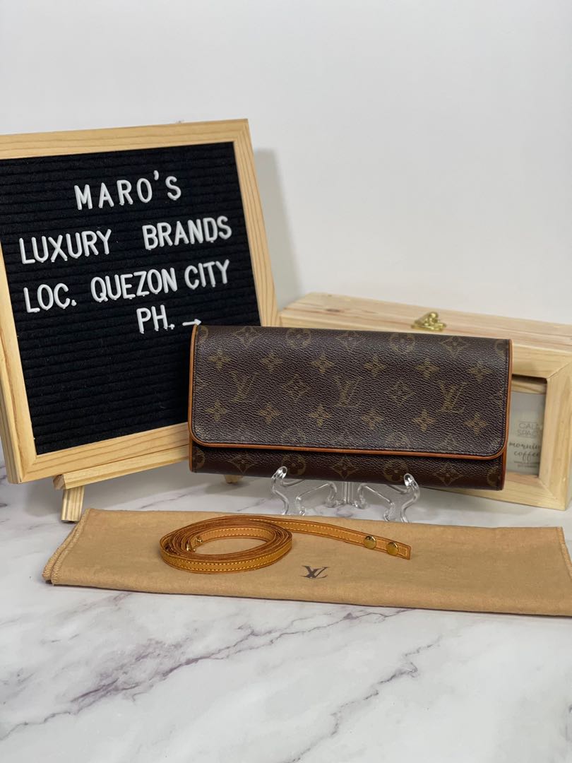 LOUIS VUITTON Accessoire Monogram M51980, Luxury, Bags & Wallets on  Carousell