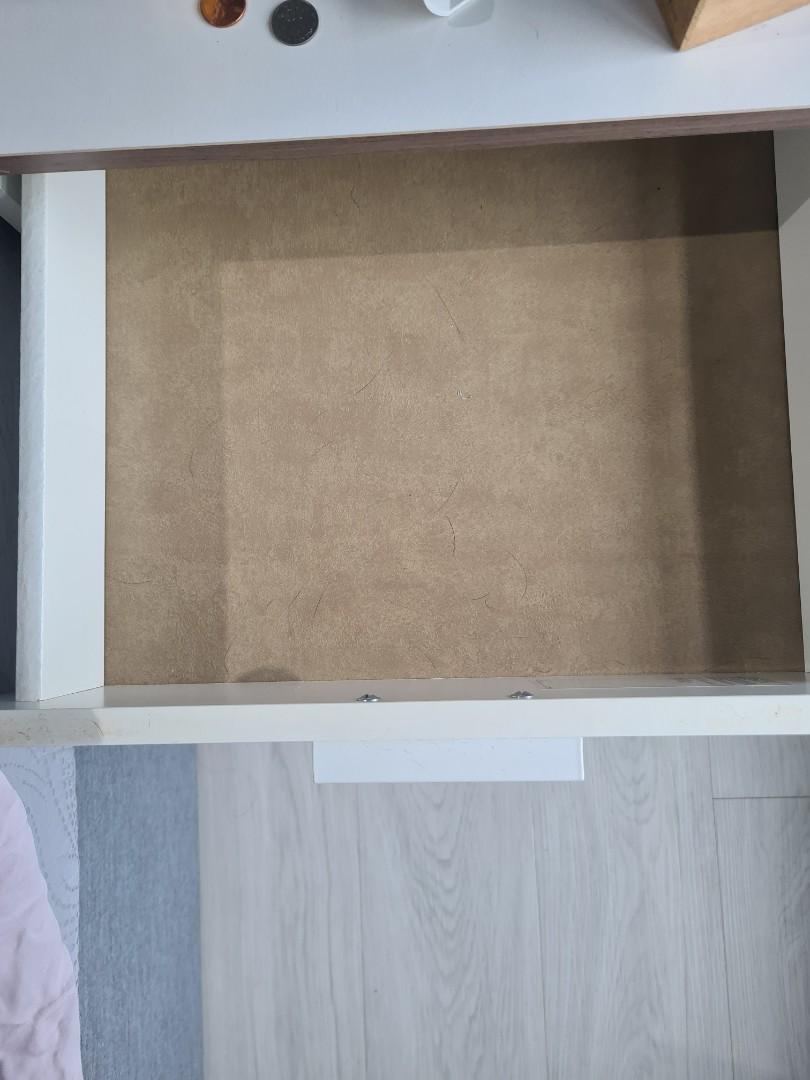 Bedside table (Category: Shelves, Cabinets & Racks) located in Singapore. Submitted by chickwithkicks (Listing ID 1153969787, Image 3). Description: moving out.