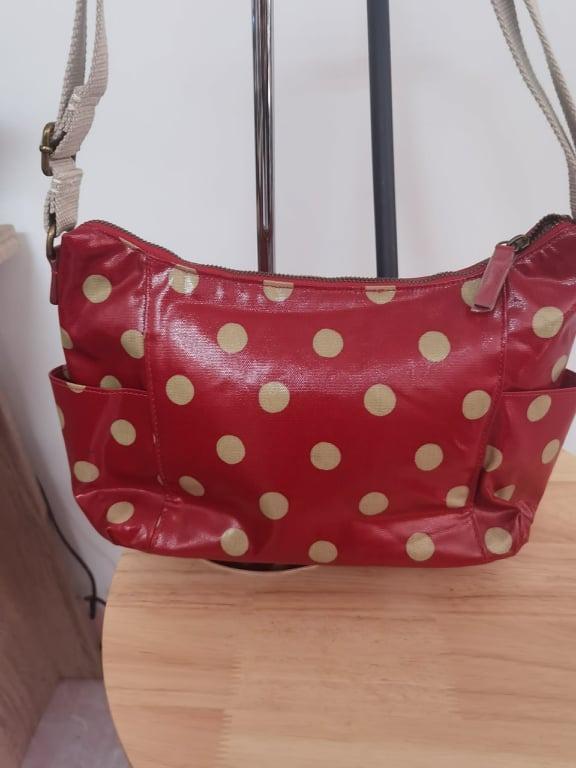 Button spot on sale heywood shoulder bag