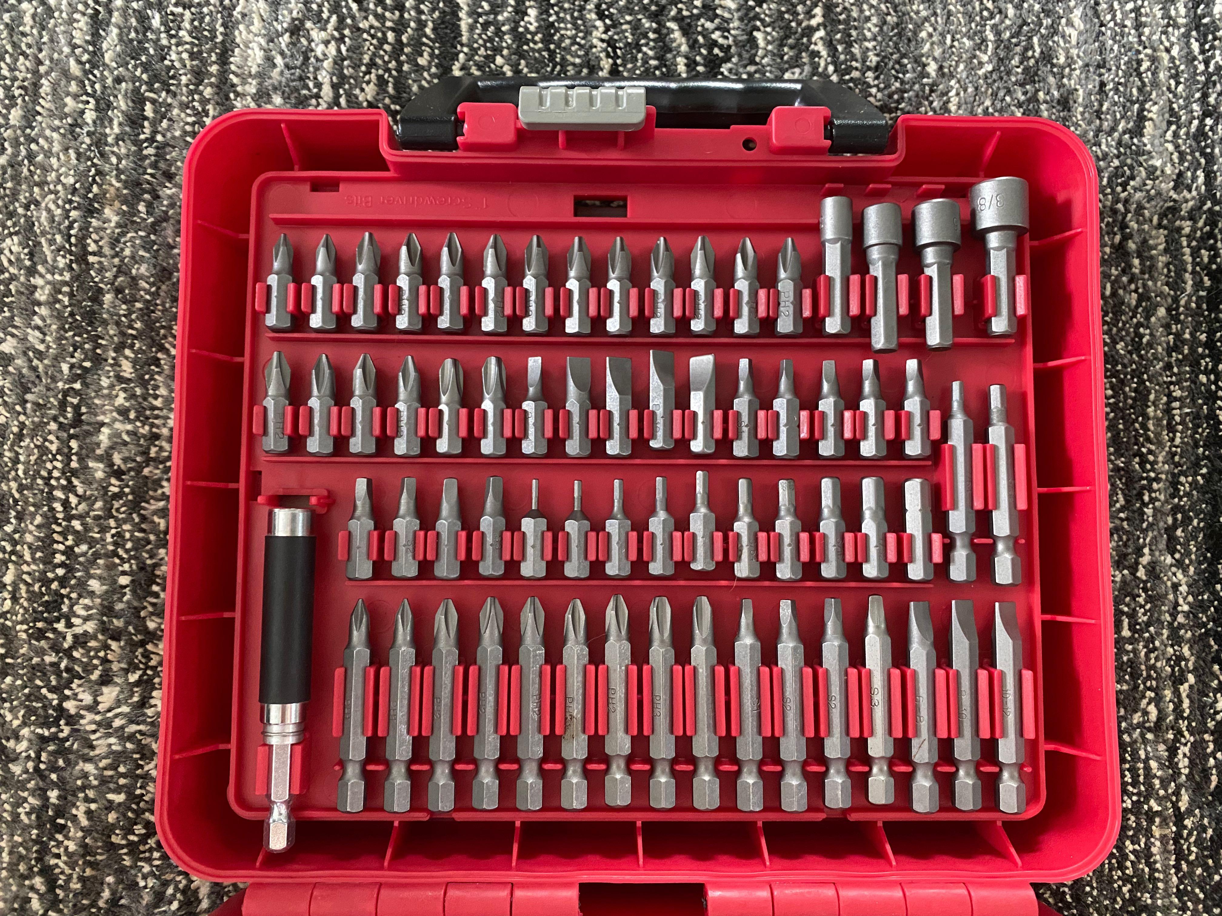 Craftsman 100 pieces drilling and driving kit Furniture Home