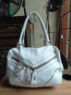 (Kategori: ) berada di . Dikirim oleh liasedun (ID iklan 1154032907, Gambar 1). Deskripsi: .