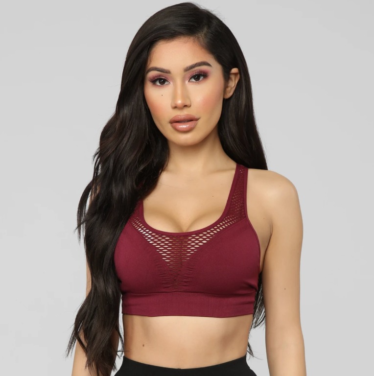 Fashion Nova Burgundy Sports Bra - Size M, Women's Fashion