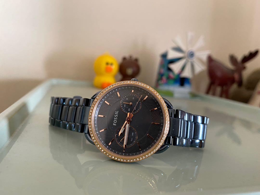 Fossil v355 best sale