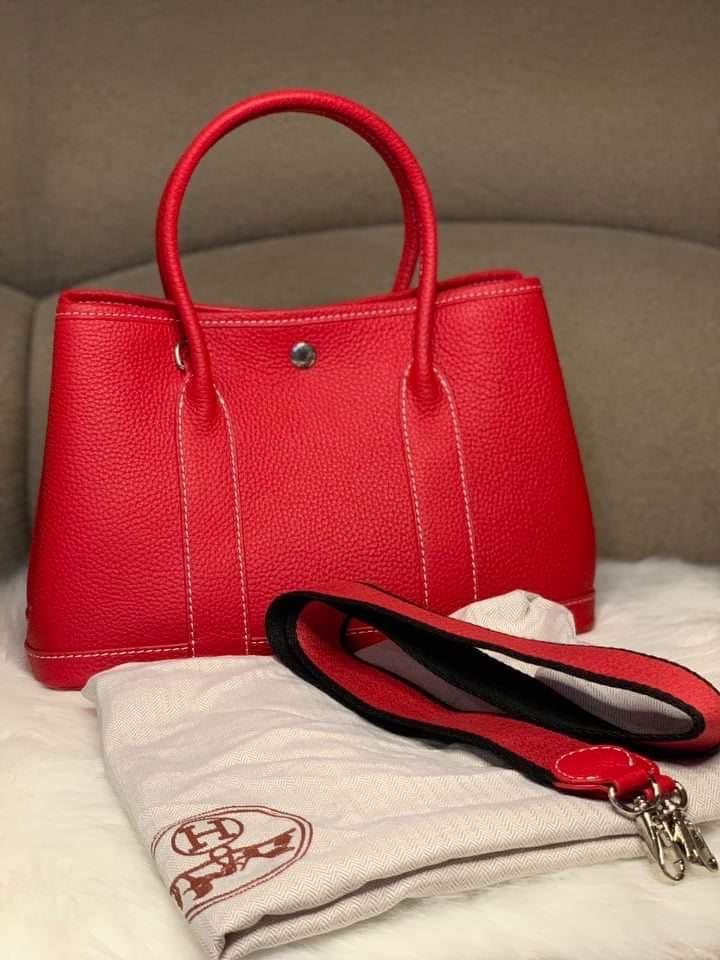Hermes Garden Party (Category: Luxury Bags & Wallets) located in Cavite. Submitted by cjlaurel (Listing ID 1153949824, Image 1). Description: *Japan Sourced bag *Pristine condition *comes with dustbag and card.