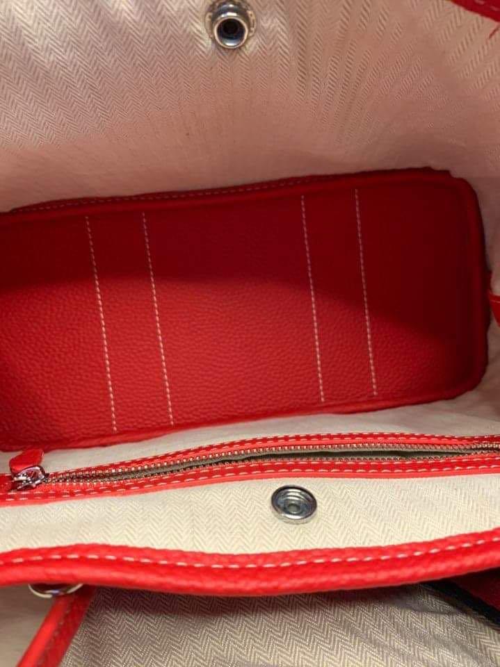 Hermes Garden Party (Category: Luxury Bags & Wallets) located in Cavite. Submitted by cjlaurel (Listing ID 1153949824, Image 3). Description: *Japan Sourced bag *Pristine condition *comes with dustbag and card.