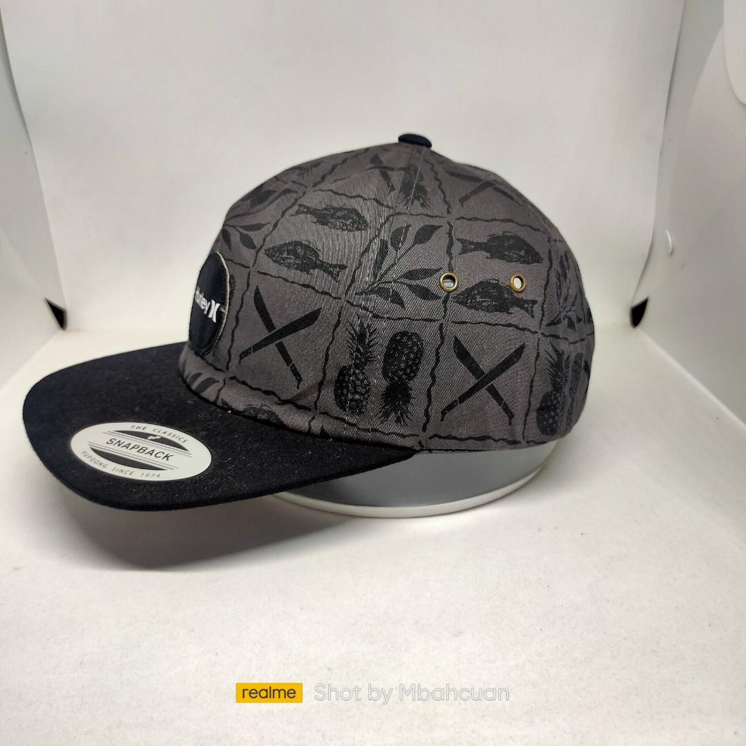 Hurley snapback caps, Fesyen Pria 