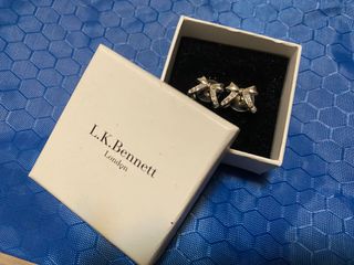 （分類：）位於 。 由 Sellingauthentic12345 提交（商品編號 1154063738，圖片 1）。簡介： 。