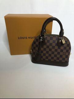Louis Vuitton Alma BB Damier