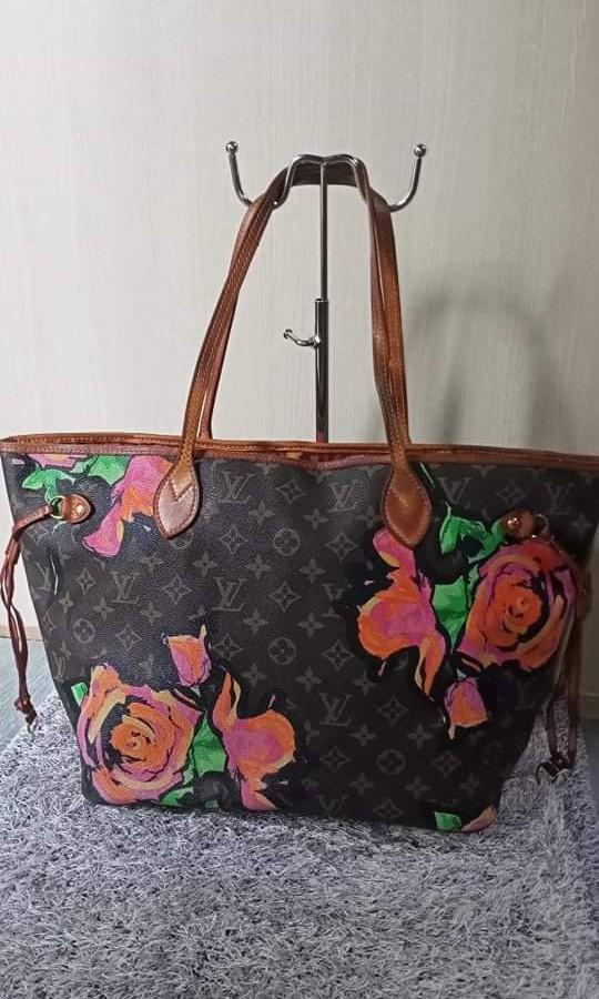 Sold at Auction: Louis Vuitton Stephen Sprouse Limited Edition Neverfull  Rose MM Shoulder Bag