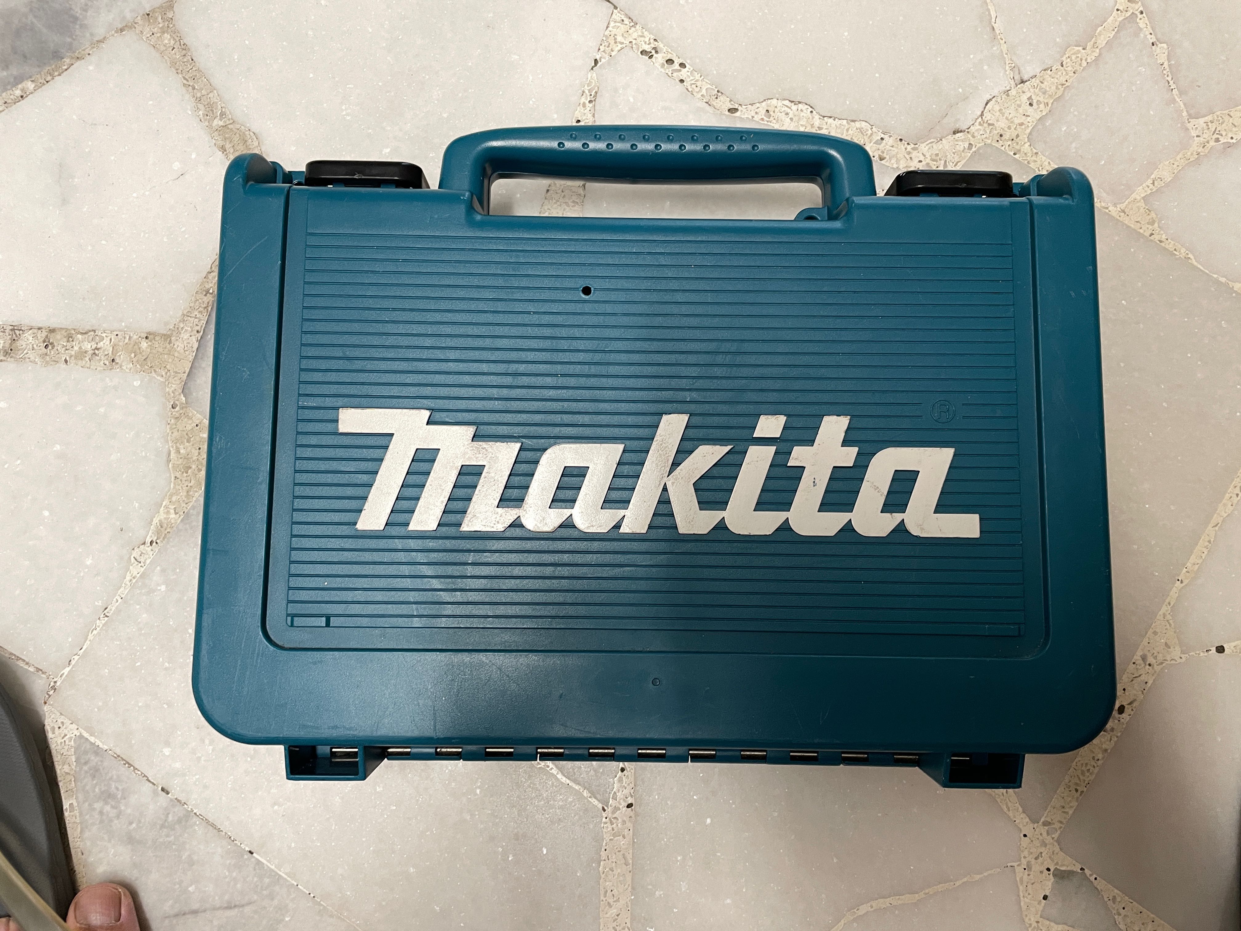 Makita DF330D battery drill (cordless)., Furniture & Home Living, Home