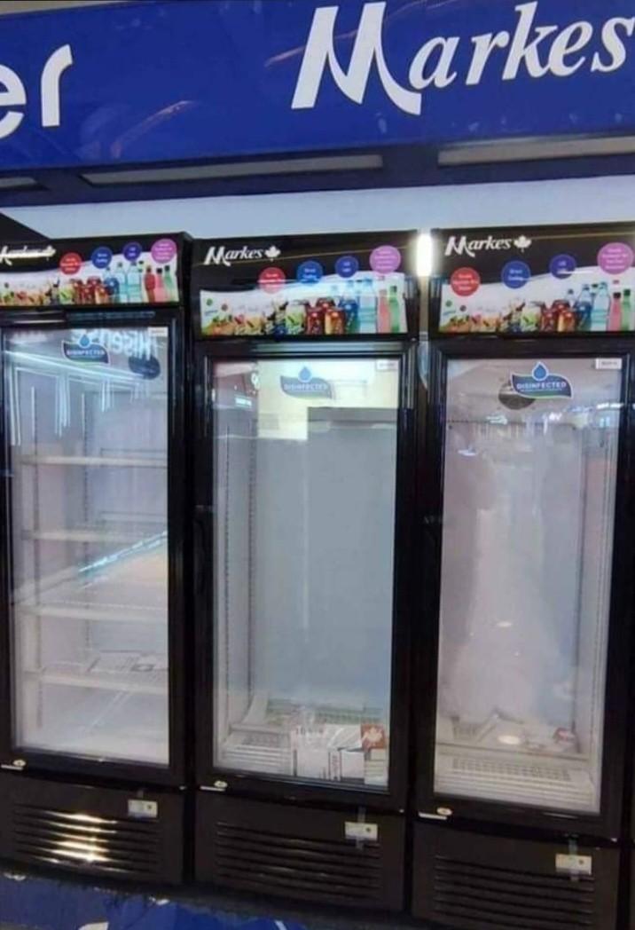MARKES BEVERAGE COOLER SHOWCASE/ UPRIGHT CHILLER, TV & Home Appliances