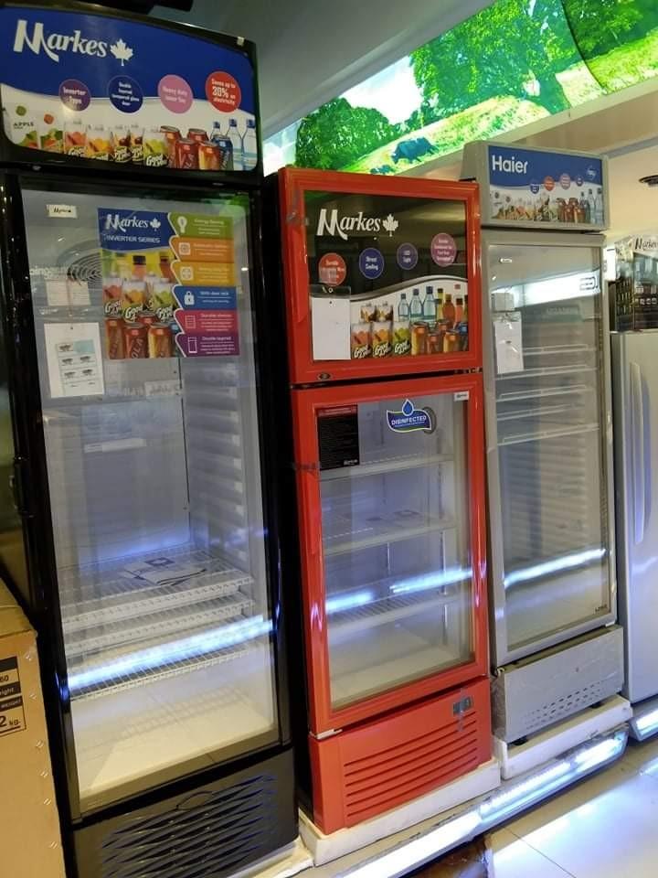 MARKES BEVERAGE COOLER SHOWCASE/ UPRIGHT CHILLER, TV & Home Appliances