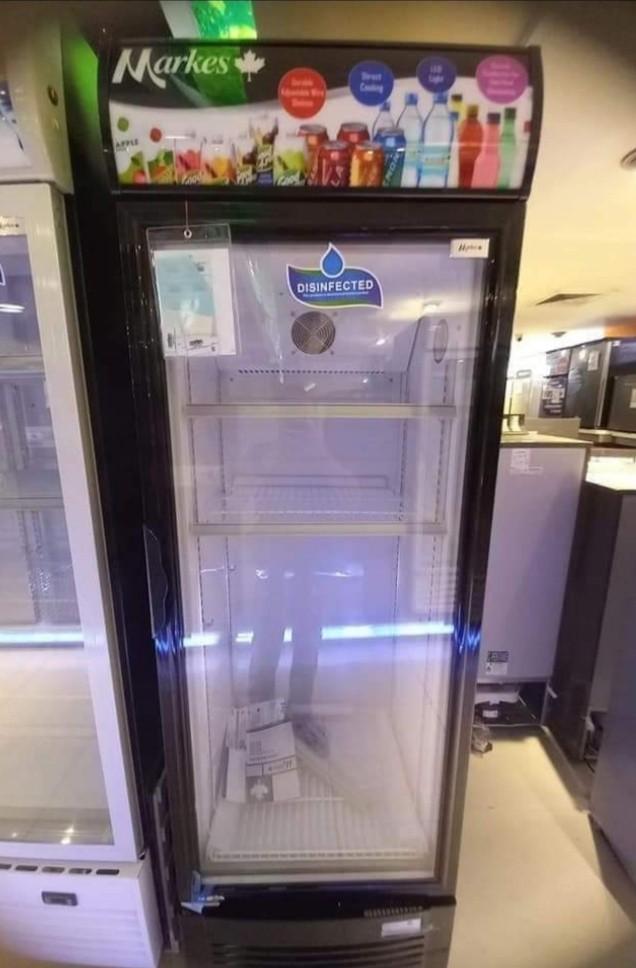 MARKES BEVERAGE COOLER SHOWCASE/ UPRIGHT CHILLER, TV & Home Appliances