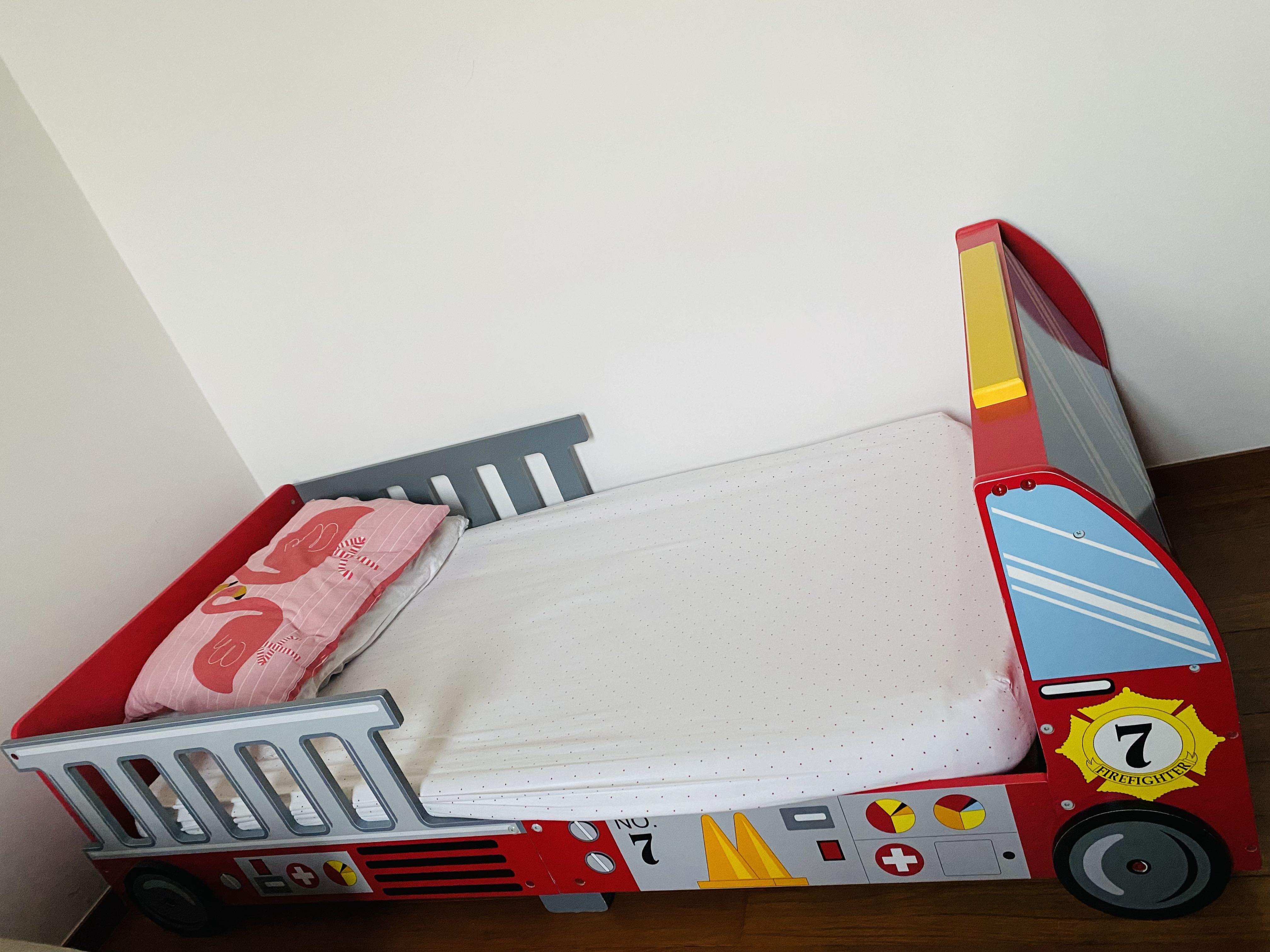 Kidkraft shop firetruck bed