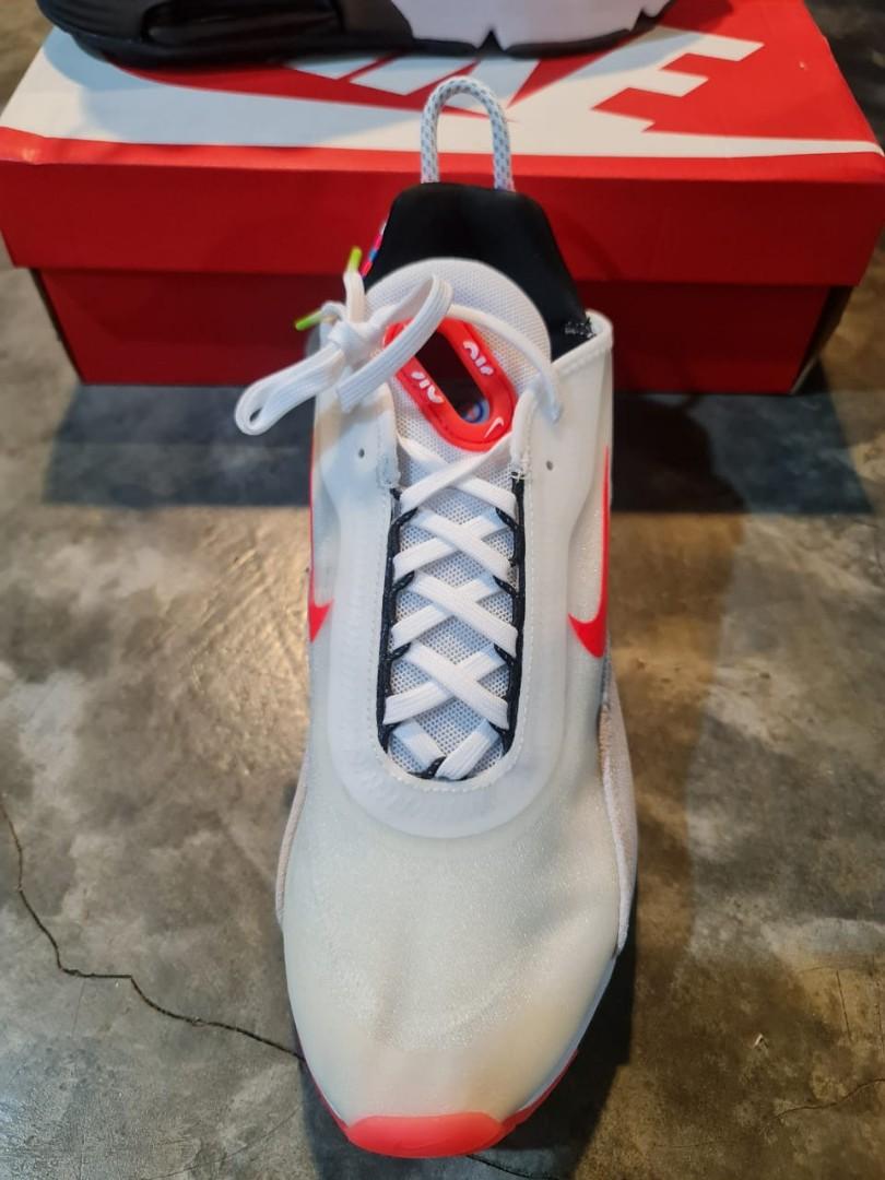 NIKE AIR MAX 2019