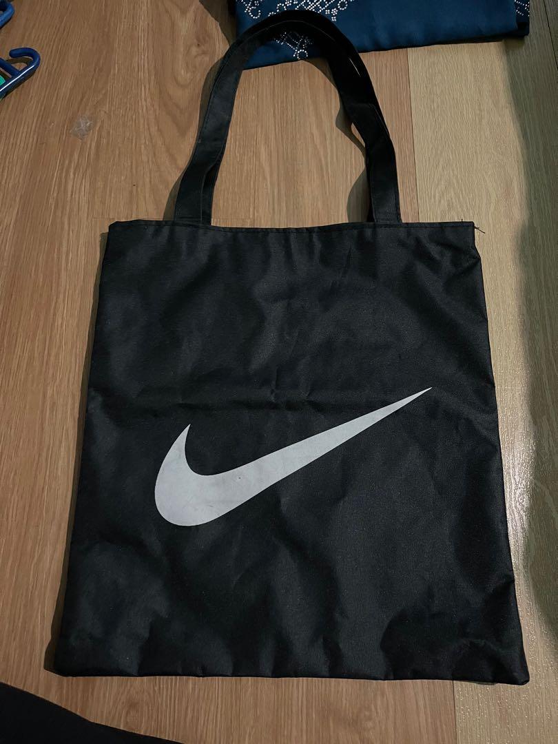 Nike Tote Bag, Men's Fashion, Bags 