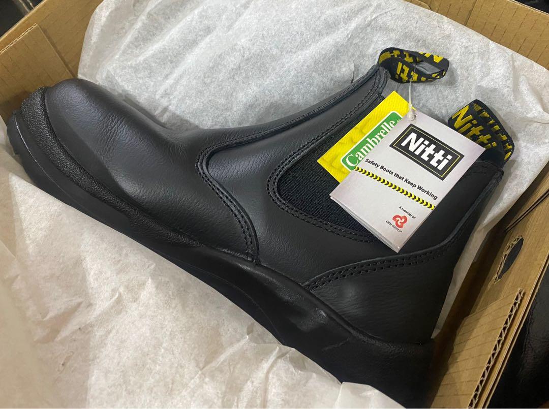Trendy high quality leather Safety boots brand new in box