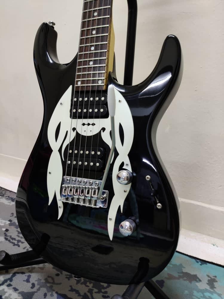 Olp orange County Choppers electric guitar, Hobbies & Toys, Music