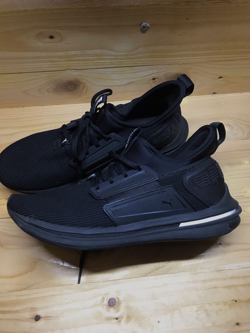 women's all black puma shoes