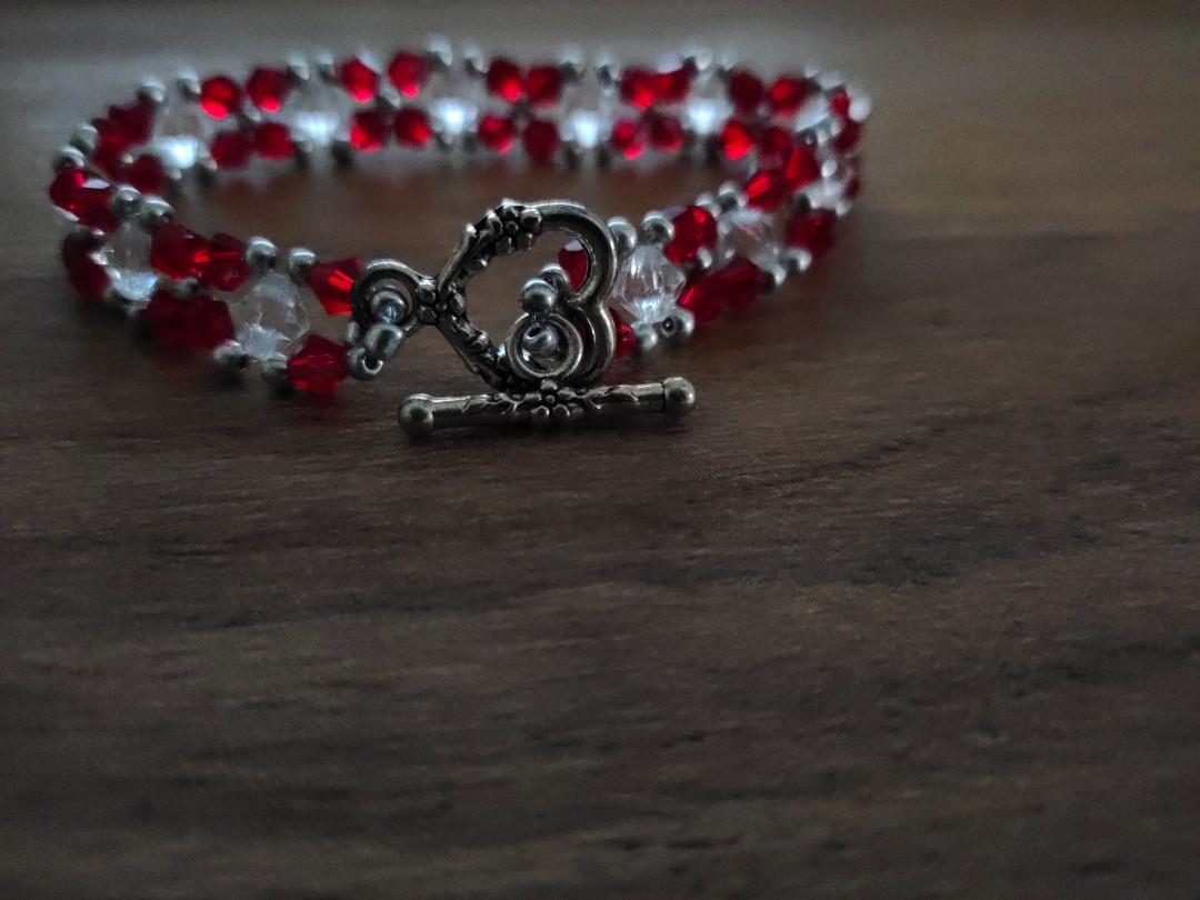 Red hot sale sparkly bracelet