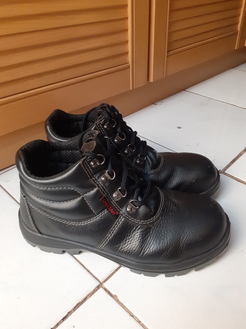 Merk top safety shoes