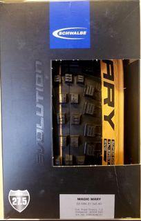 Schwalbe Magic Mary Evo MTB Tyres ( 27.5x2.40" / TLE / Addix Soft / Super Gravity / Tan Wall )