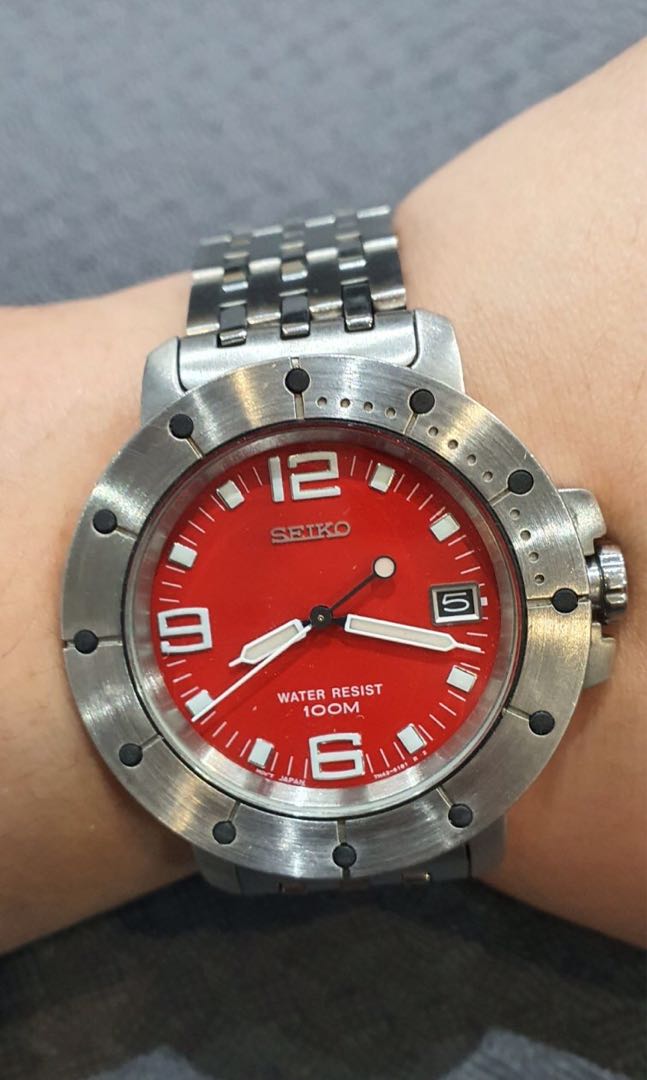 Seiko red face, Men's Fashion, Watches & Accessories, Watches on Carousell