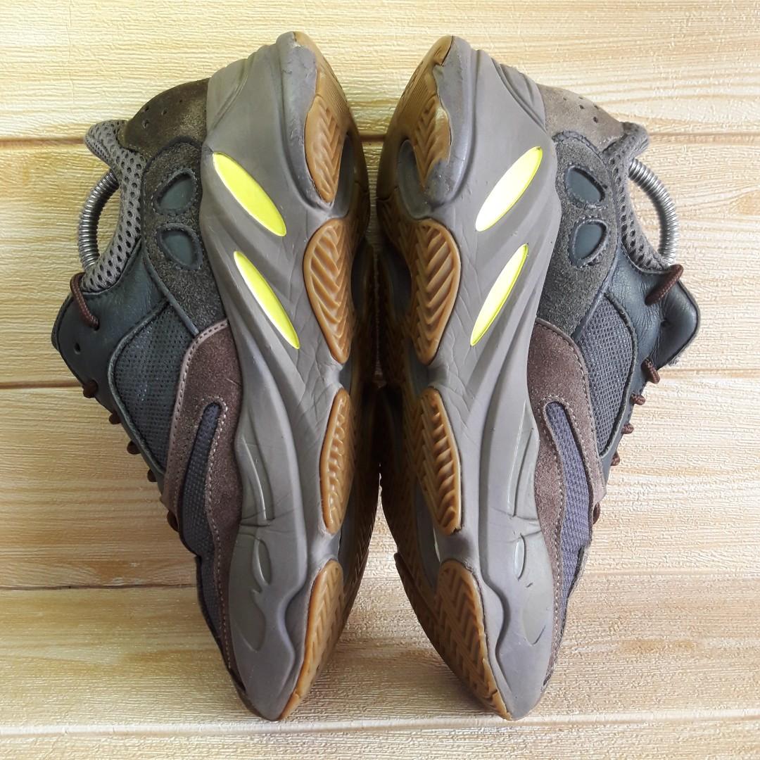 Sepatu Adidas Yeezy Boost 700 Mauve EE9614 Second Thrift | Shoeshop_r10,  Fesyen Pria, Sepatu , Sneakers di Carousell