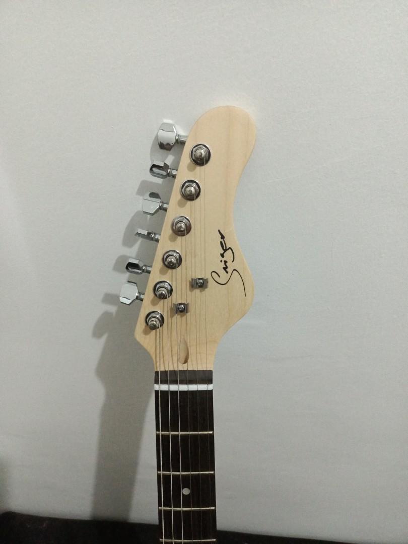 Smiger Electric Guitar with free Portable Amplifier, Hobbies & Toys ...