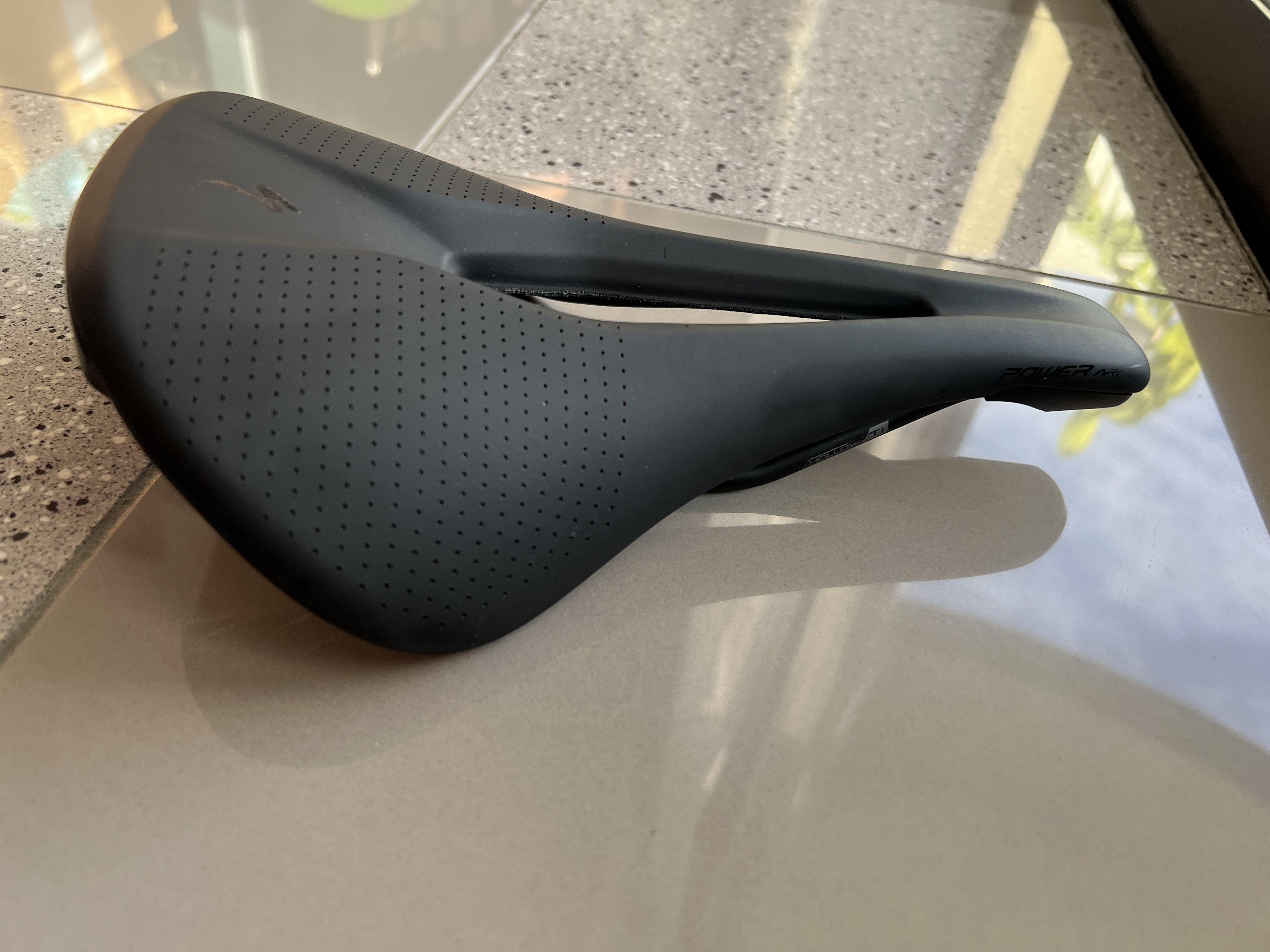 Specialized power arc saddle Bought in dec 2021, Sports Equipment
