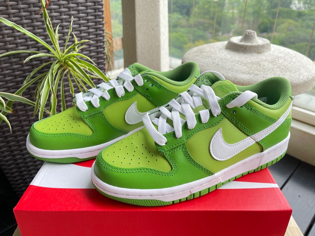 US5Y (UK 4.5) / US5.5Y(UK5) NIKE DUNK LOW CHLOROPHYLL VIVID GREEN ...